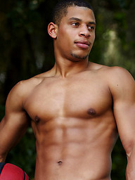 Ebony stud shows his perfect ripped body